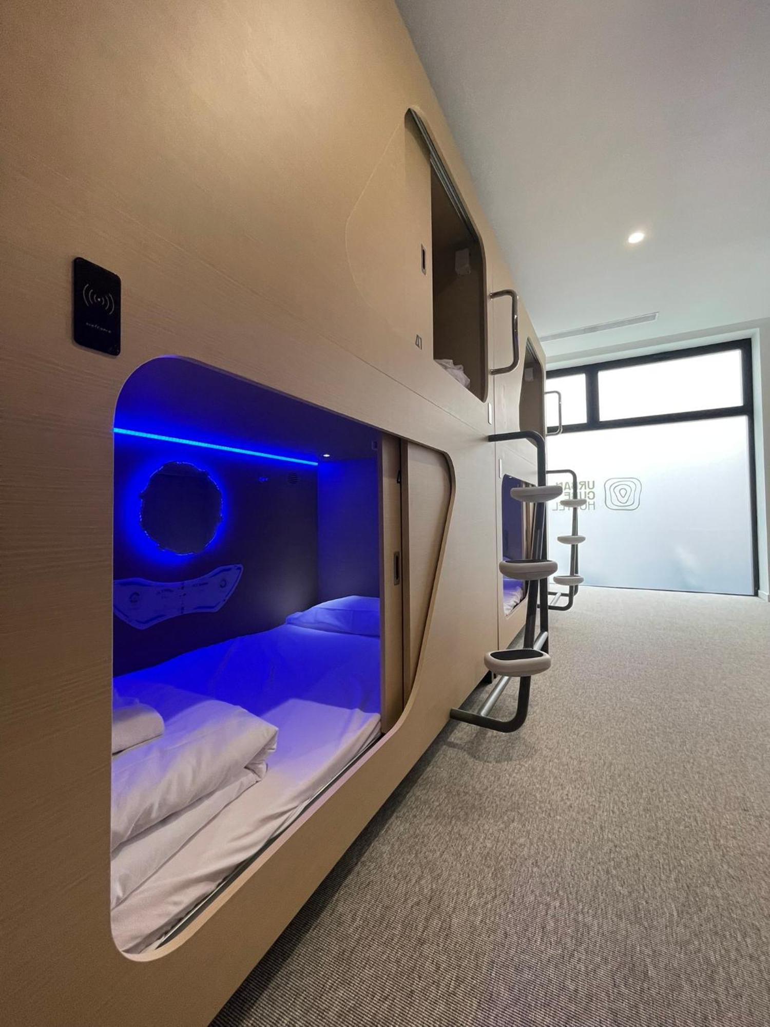 Urban Cube Hostel Sevilla Экстерьер фото